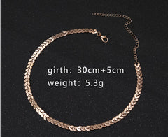 Necklace choker. Gold finish in Leaves design