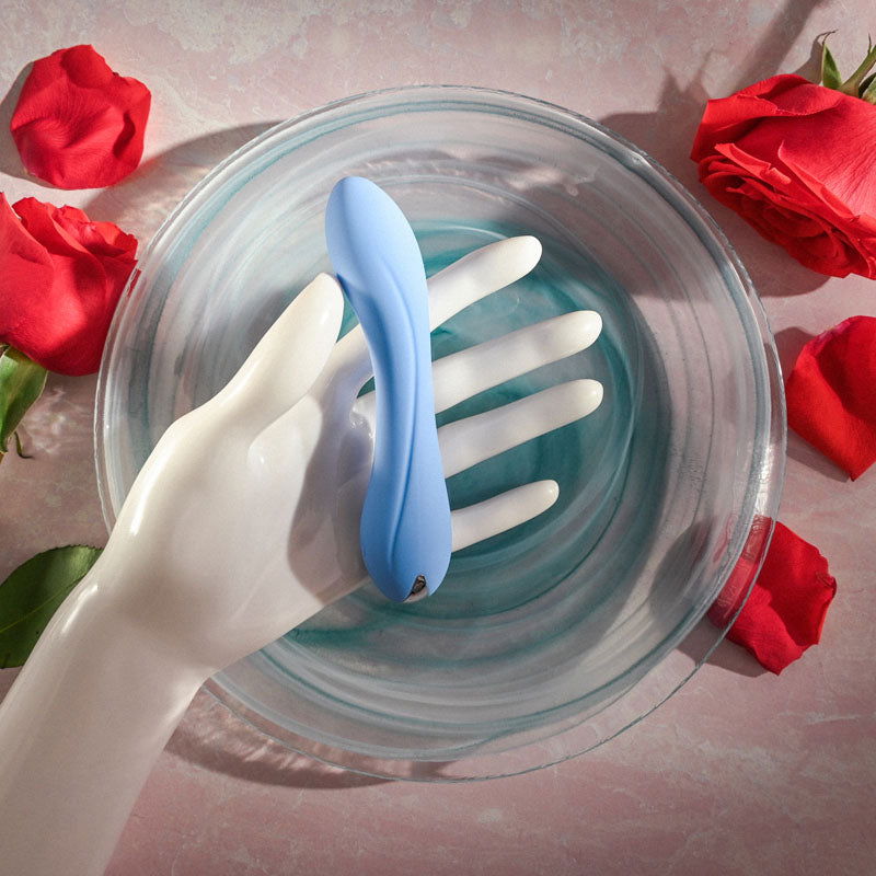 Evolved  CRUSH - 12 cm USB Rechargeable Mini Vibrator - Shhh...