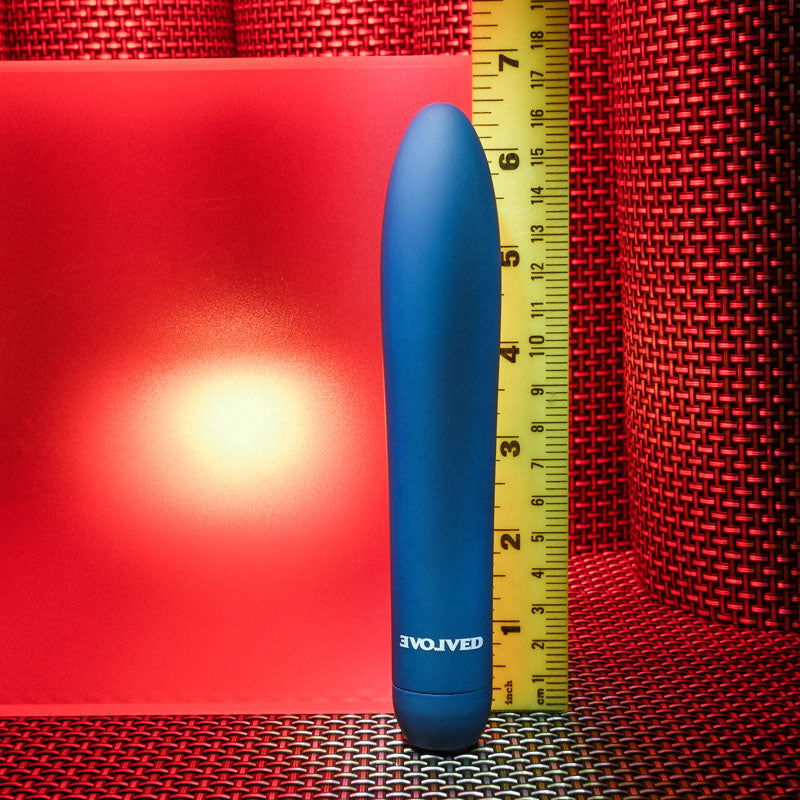 Evolved STRAIGHT FORWARD -  16.5 cm USB Rechargeable Vibrator - Shhh...