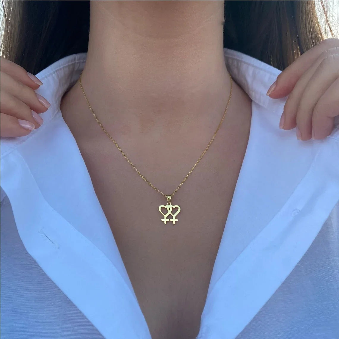Twin Venus Symbol Pendant with Necklace