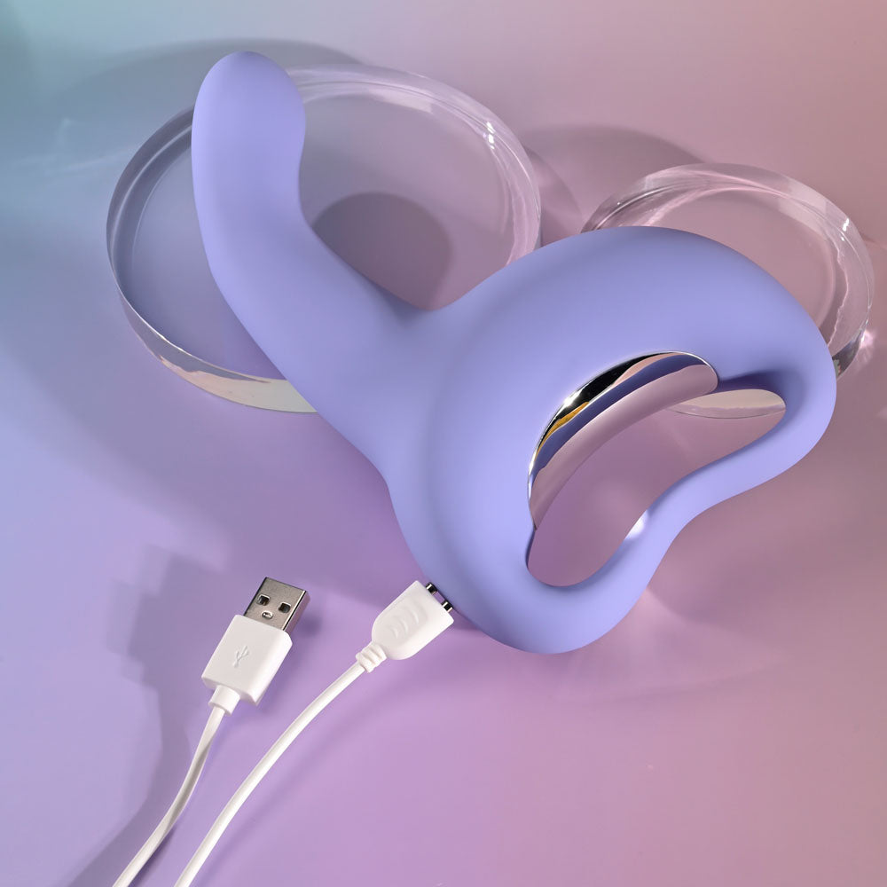 Playboy Pleasure NICE TO MEET YOU -  19.5 cm USB Rechargeable Vibrator
