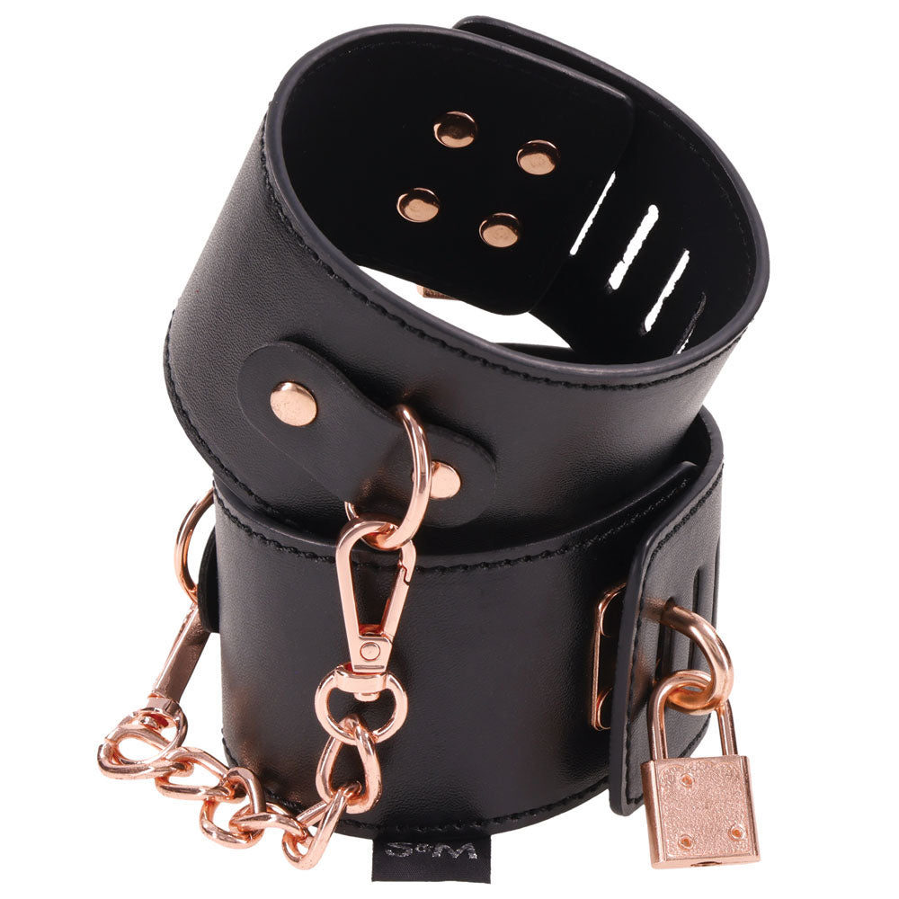 Lockable Vented Hand Cuffs - Black